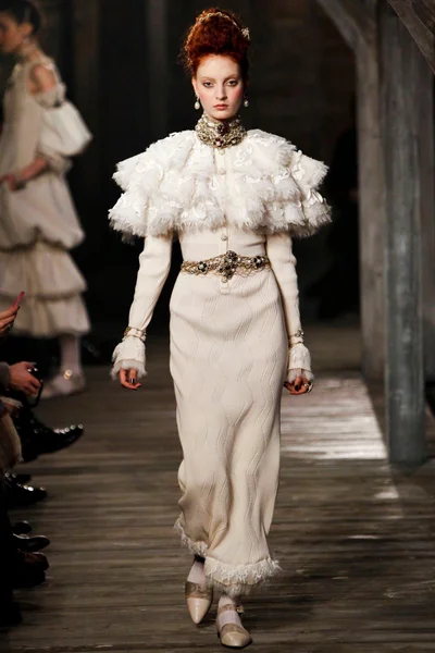Look 72